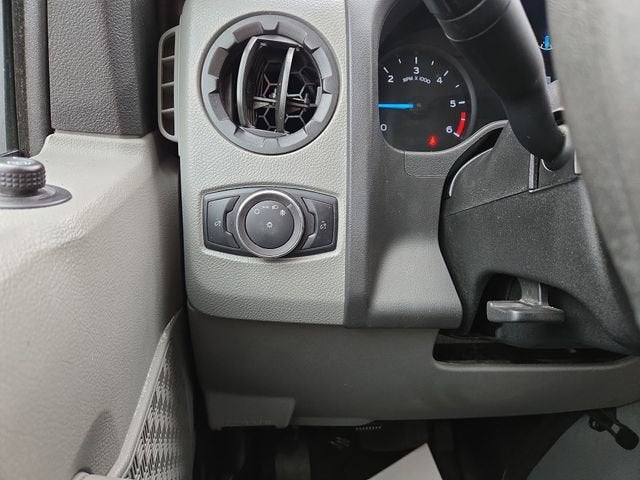2022 Ford E-Series Cutaway CUTWY