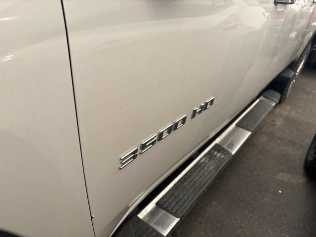 2022 Chevrolet Silverado 3500 HD High Country