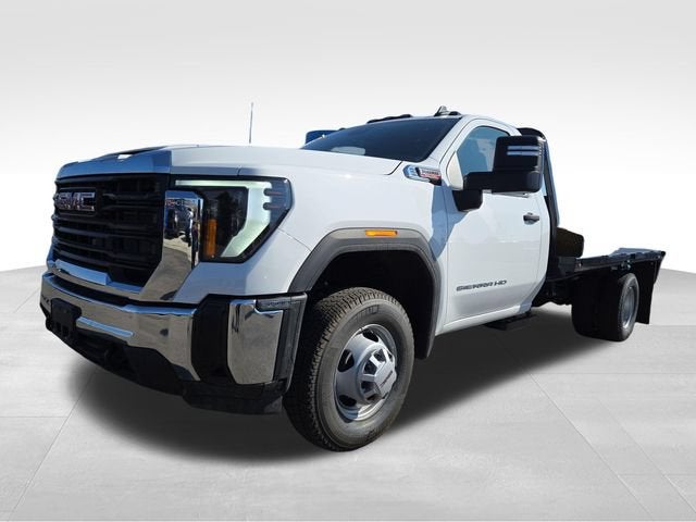 2026 GMC Sierra 3500 HD Chassis Cab Pro