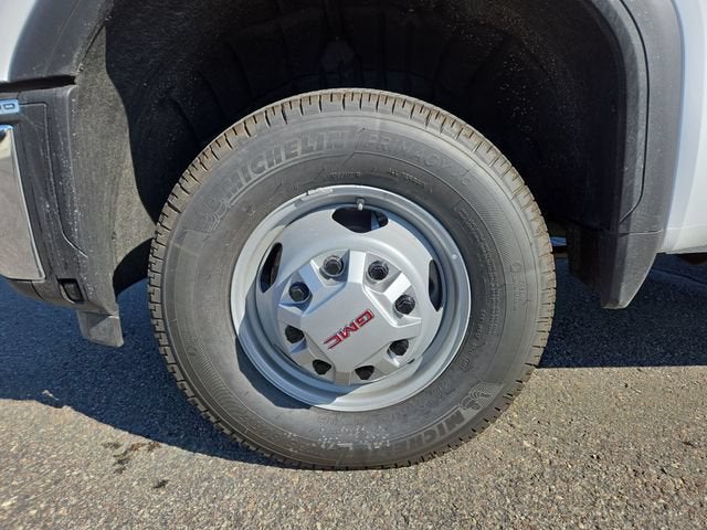 2026 GMC Sierra 3500 HD Chassis Cab Pro