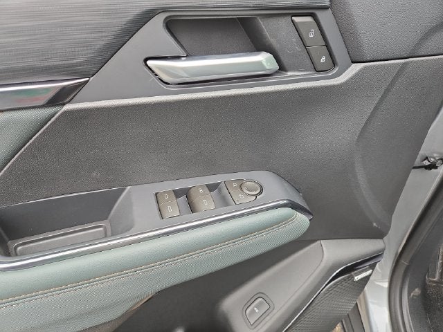 2027 GMC Acadia AT4