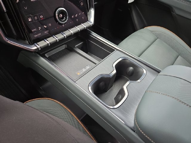 2027 GMC Acadia AT4