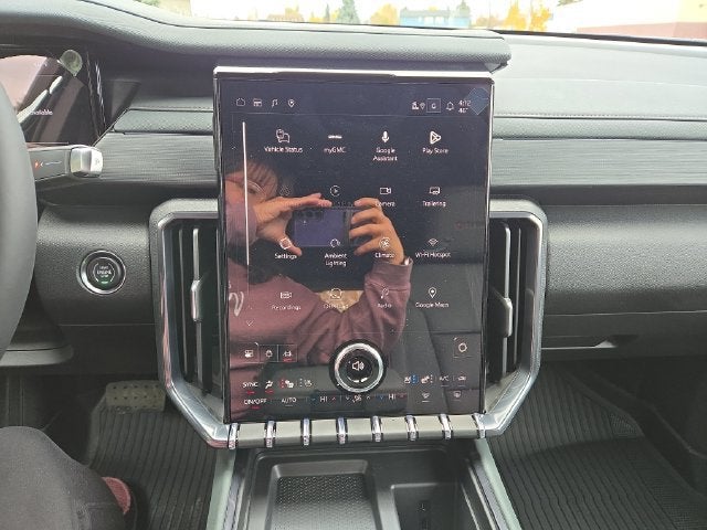 2027 GMC Acadia AT4