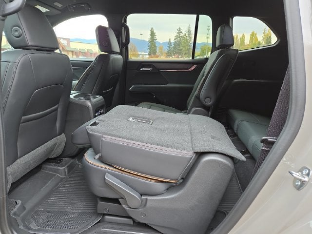 2027 GMC Acadia AT4