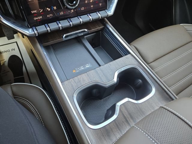 2027 GMC Acadia Denali Ultimate