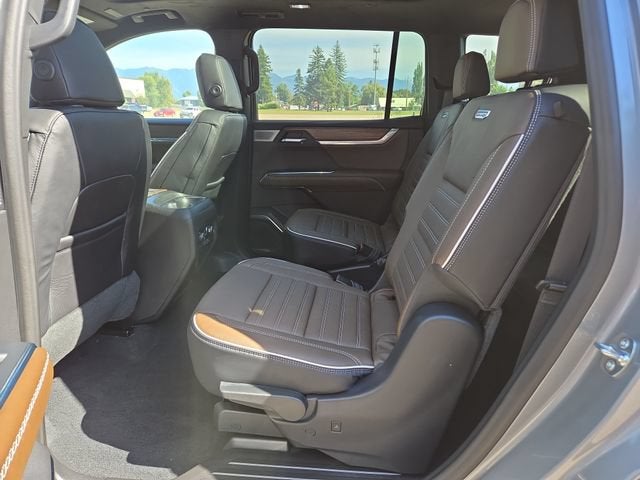 2027 GMC Acadia Denali Ultimate