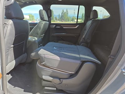2027 GMC Acadia Denali Ultimate