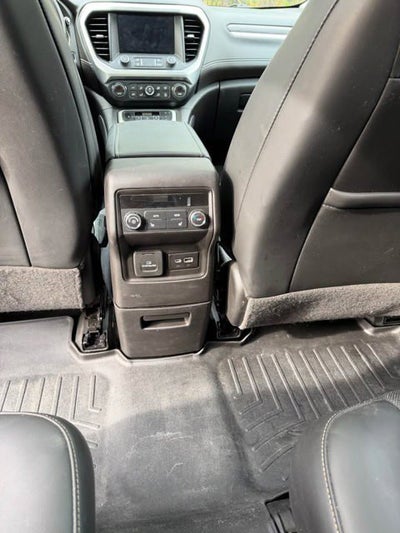 2022 GMC Acadia SLT