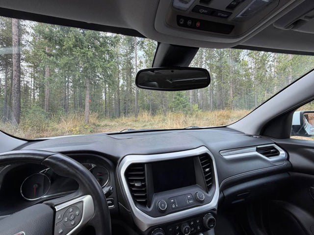 2022 GMC Acadia SLT