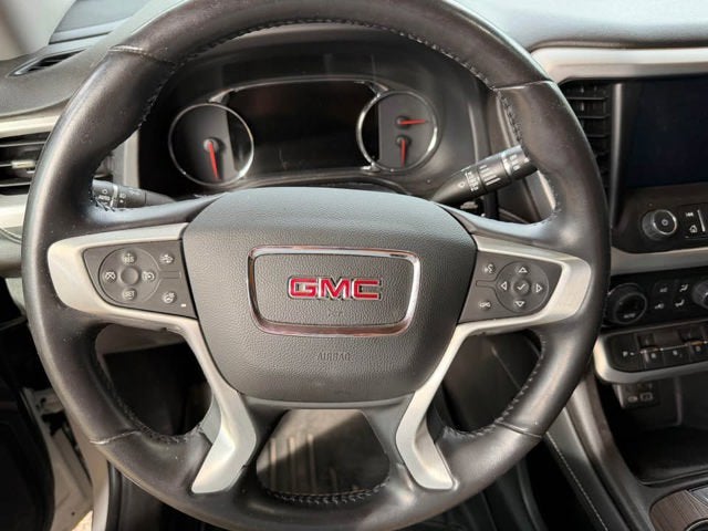 2022 GMC Acadia SLT