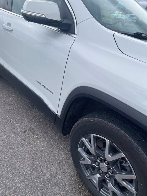 2022 GMC Acadia SLT