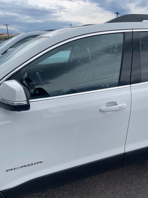 2022 GMC Acadia SLT