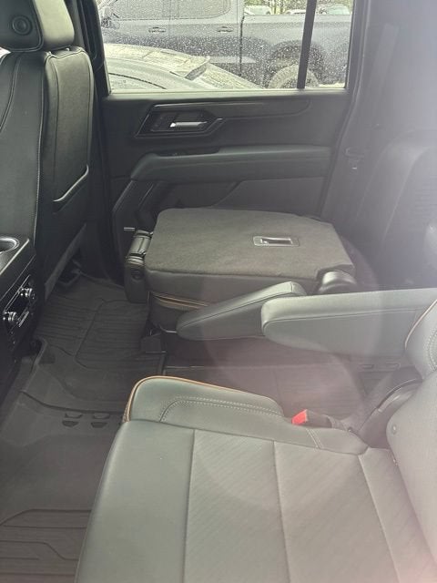 2025 GMC Yukon XL AT4