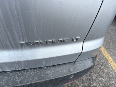 2010 Chevrolet Traverse LT w/2LT
