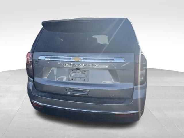 2024 Chevrolet Suburban LT
