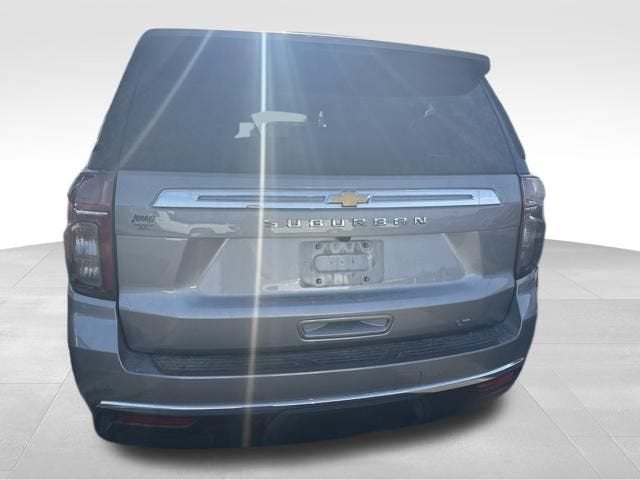 2024 Chevrolet Suburban LT