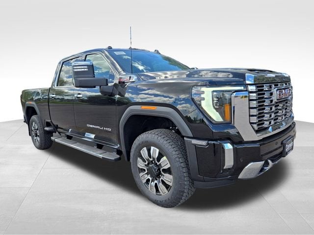 2026 GMC Sierra 4WD Crew Cab Standard Box Denali's photo