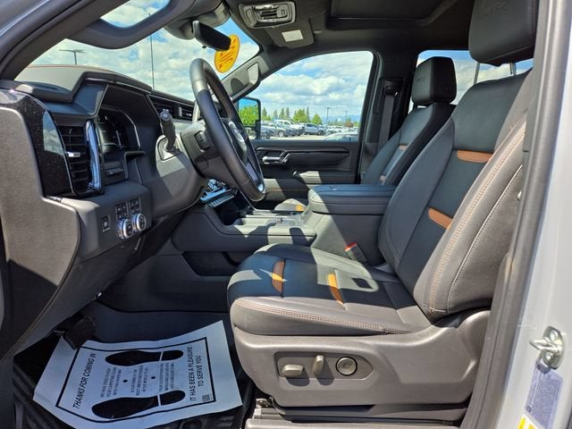 2025 GMC Sierra 3500 HD AT4