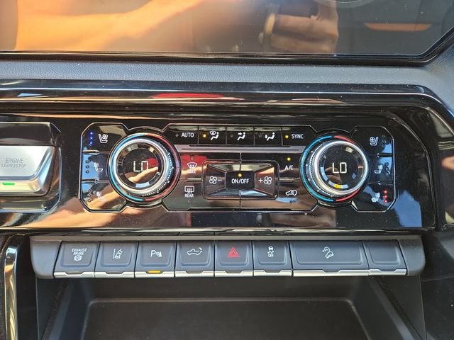 2025 GMC Sierra 3500 HD AT4