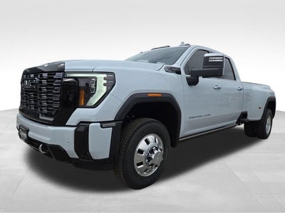 2026 GMC Sierra 3500 HD Denali Ultimate DRW
