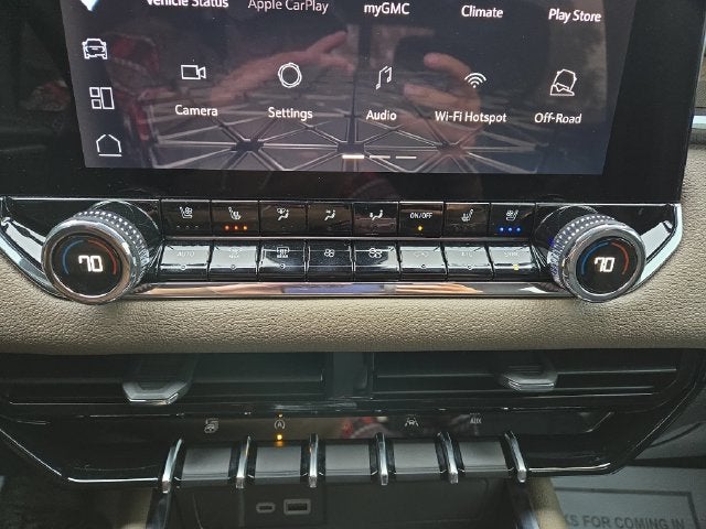 2025 GMC Canyon Denali