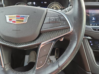 2022 Cadillac XT5 AWD Sport