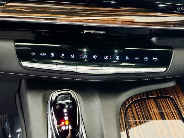 2022 Cadillac Escalade Luxury