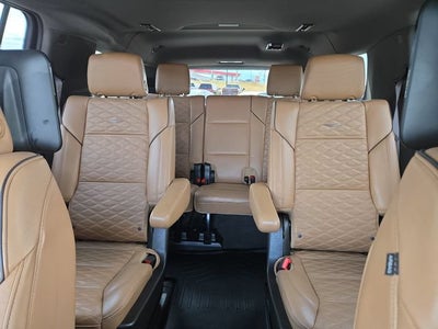 2023 Cadillac Escalade ESV 4WD Premium Luxury