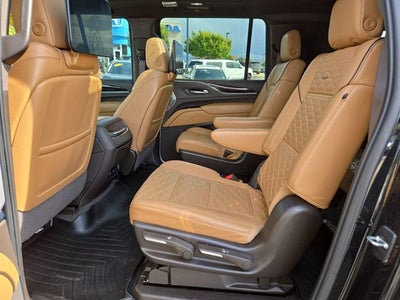 2023 Cadillac Escalade ESV 4WD Premium Luxury