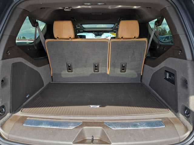 2023 Cadillac Escalade ESV 4WD Premium Luxury