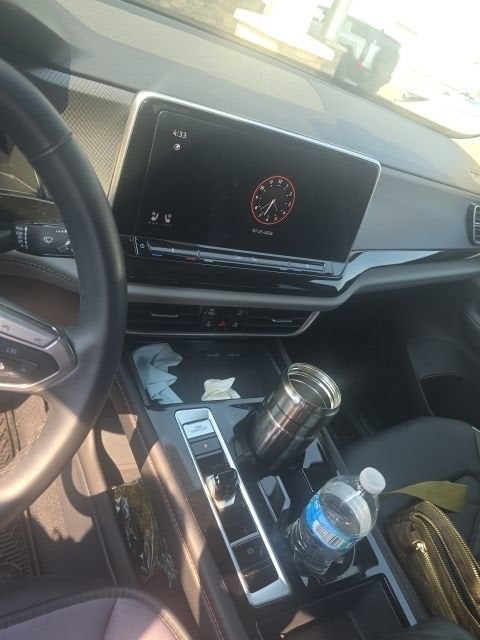 2025 Volkswagen Atlas 2.0T Peak Edition