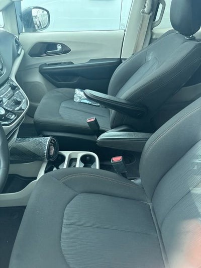 2017 Chrysler Pacifica LX