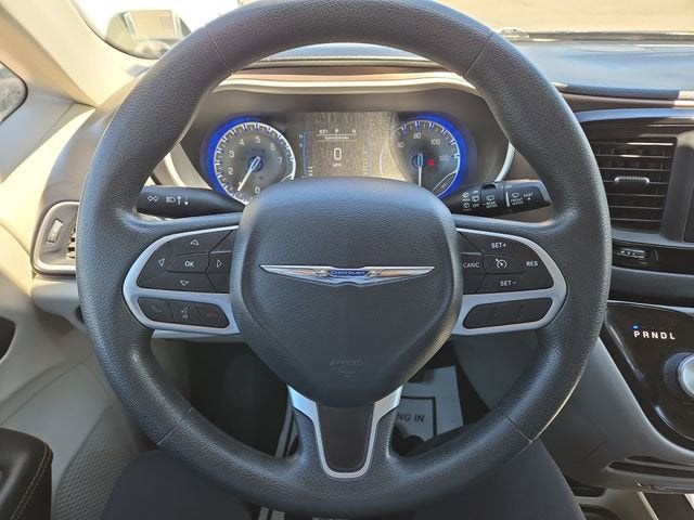 2017 Chrysler Pacifica LX