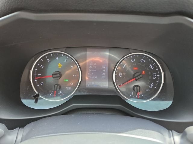 2021 Toyota RAV4 LE