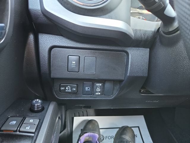 2023 Toyota Tacoma 4WD SR