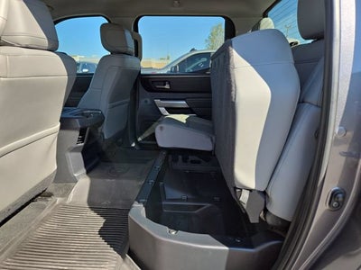 2022 Toyota Tundra 4WD SR5