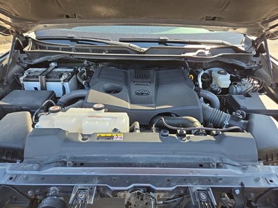 2022 Toyota Tundra 4WD SR5