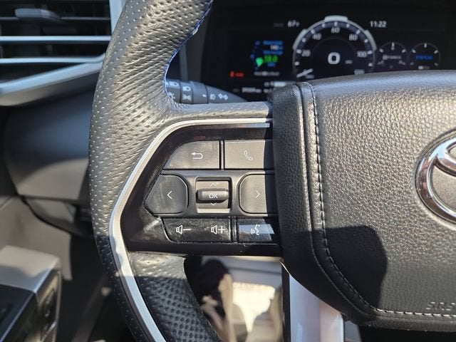 2024 Toyota Sequoia SR5