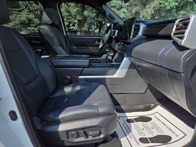 2024 Toyota Sequoia SR5