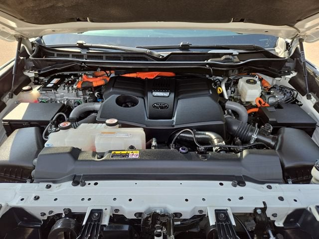 2024 Toyota Sequoia SR5