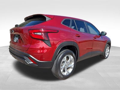 2025 Chevrolet Trax LS