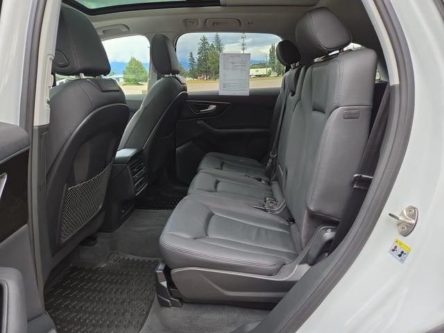 2022 Audi Q7 Premium