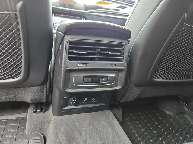 2022 Audi Q7 Premium