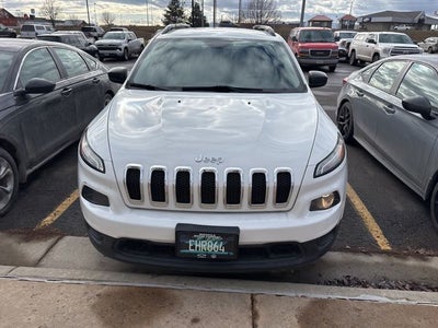 2016 Jeep Cherokee Sport