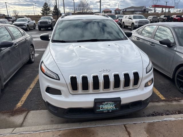 2016 Jeep Cherokee Sport