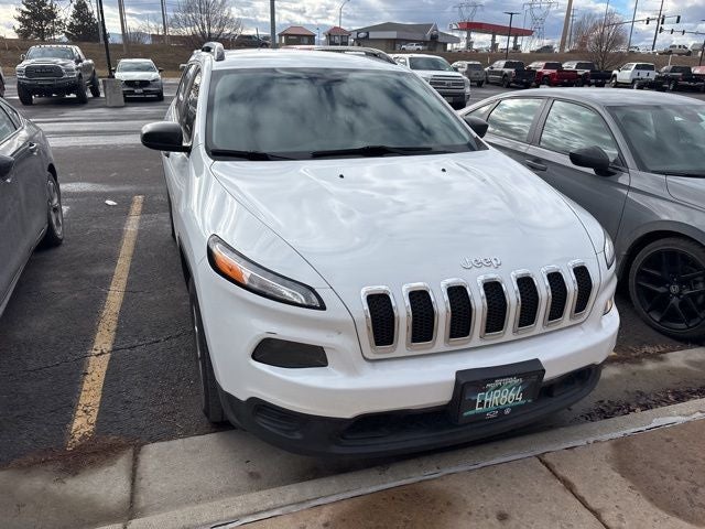 2016 Jeep Cherokee Sport