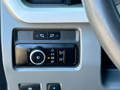 2023 Ford F-600SD XLT
