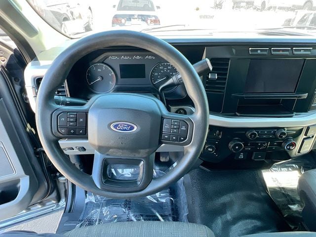 2023 Ford F-600SD XLT