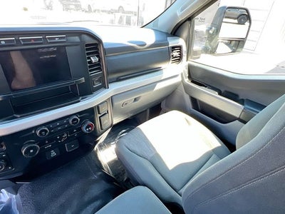 2023 Ford F-600SD XLT