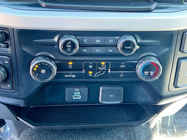 2023 Ford F-600SD XLT
